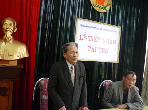 GS. TSKH, nhà giáo, nhà văn Phương Lựu, người mới được nhận Giải thưởng Hồ Chí Minh cao quý. (Ảnh Thu Hòe)